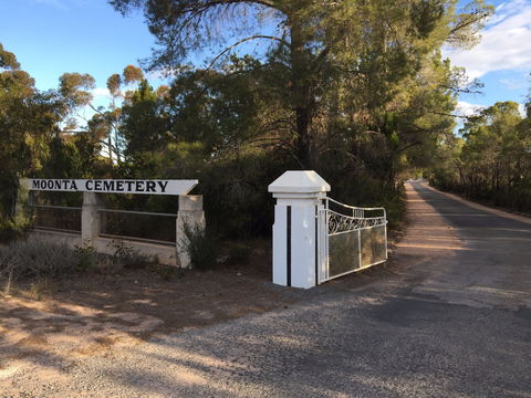 Moonta Cemetery Walks - Accommodation NT 2