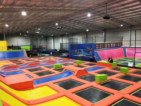 Xtreme Bounce - Accommodation NT 1
