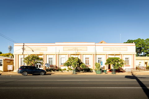 Bundaberg To Eidsvold Weekend Drive - Accommodation NT 0