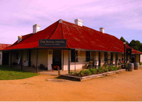 Gundaroo - Accommodation NT 0