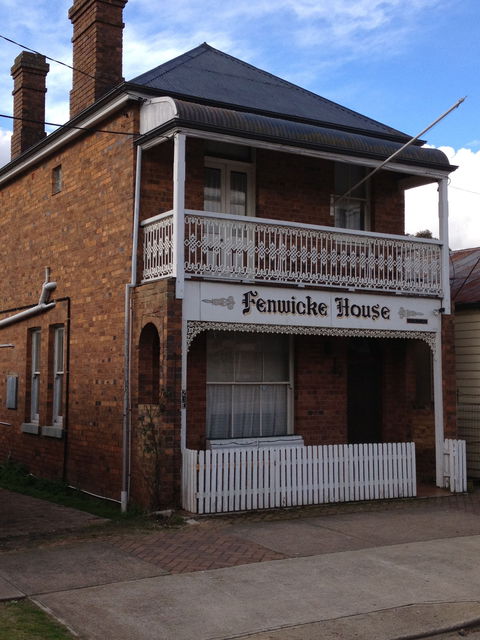 Historic Buildings Walking Tour - Accommodation NT 1