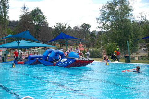 Marysville Outdoor Swimming Pool - Accommodation NT 1