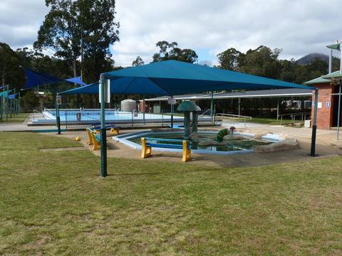 Marysville Outdoor Swimming Pool - Accommodation NT 2