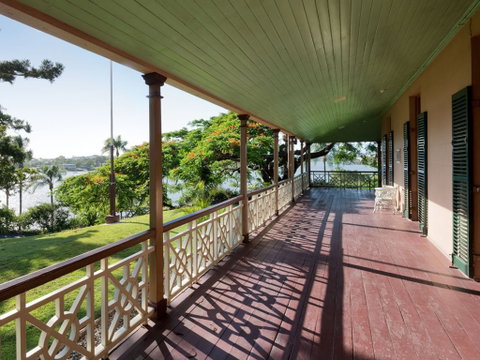 Newstead House - Accommodation NT 1
