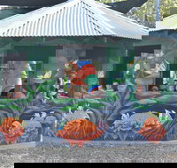 Howlong's Enchanted Hut - Accommodation NT