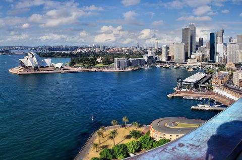 Sydney Airport Transfers : Sydney City To Sydney Airport SYD In Luxury Van - Accommodation NT 4