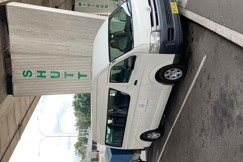 Swann Transfers - Mini Bus Chauffeur Services - Accommodation NT 2