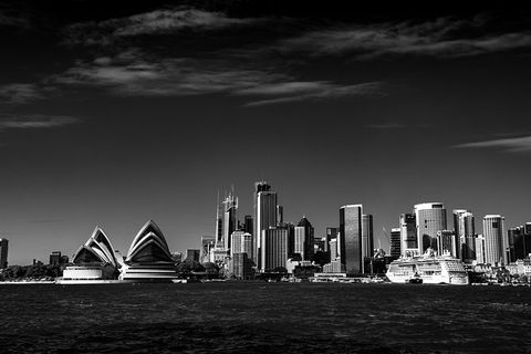 REGAL - Luxury Airport Round Trip, Bespoke Premium Transfer And Tours - Accommodation NT 1