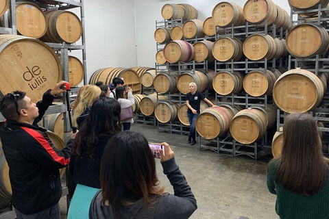 Hunter Valley Small Group Wine, Gin, Cheese & Chocolate Tour - Accommodation NT 8