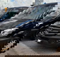 Premium Private Transfer FROM Sydney CBD/Downtown to Sydney Airport 1-11 people