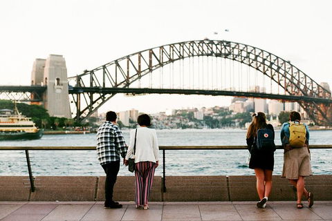 Sydney Sightseeing Tour In A Luxury Mercedes-Benz People Mover - NT Tourism 5