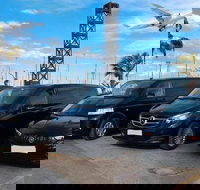 Sydney Airport SYD to Sydney hotel or address- Round-Trip Private Car Transfer