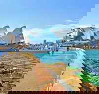 Sydney with Bondi and Beaches Essentials Private Day Tour - Accommodation NT