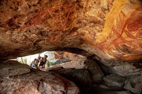Arnhem Land Injalak Hill Full-Day Tour From Jabiru - Accommodation NT 1