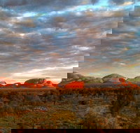 5-Hour Kata Tjuta Sunrise Tour from Ayers Rock with Breakfast - Accommodation NT