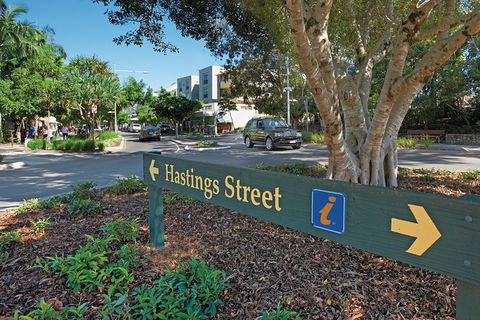 Noosa Everglades Serenity Cruise & Highlights Tour Inc. Lunch & Cruise - NT Tourism 3