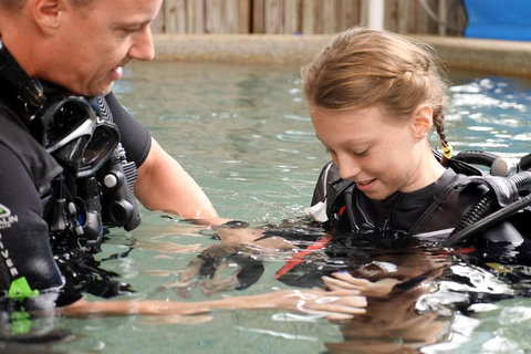 Scuba Kids- Padi Bubblemaker Course - Accommodation NT 1