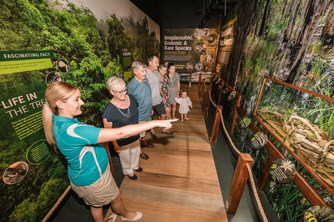 Cairns Aquarium Tour By Twilight With Drink And Appetiser - Accommodation NT 3