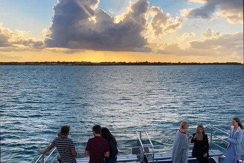 Sunset Twilight Cruise In Hervey Bay - Accommodation NT 4