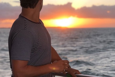 Sunset Twilight Cruise In Hervey Bay - Accommodation NT 3