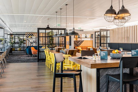 Brisbane Airport - My Lounge - Accommodation NT 0