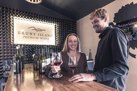 Bruny Island Overnight Explorer And Boutique Accommodation For Two - Accommodation NT 0
