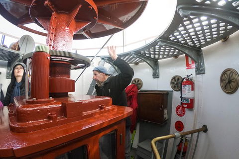 Fully Guided Bruny Island Lighthouse Tour - Accommodation NT 5