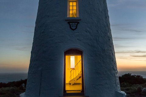 Bruny Island Sunset Lighthouse Tour - Accommodation NT 3