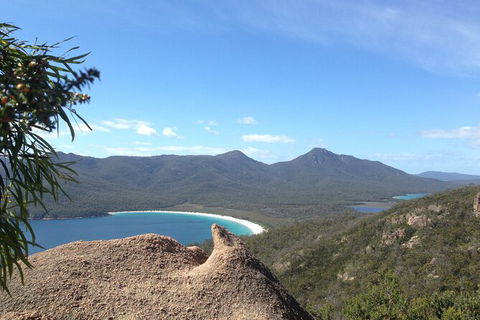 Wineglass Bay Beach Hike - Accommodation NT 16