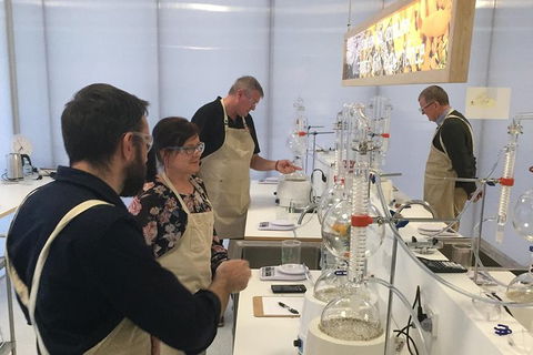 Master Gin Making Classes - Accommodation NT 1