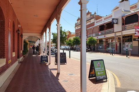 Full-Day Tour Of Wave Rock And York With Lunch - Accommodation NT 2