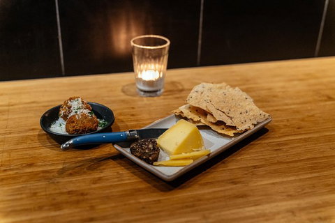 The Flavors Of Perth: Fremantle Wine & Bites Private Tour - Accommodation NT 4