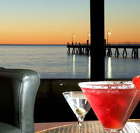 Horizons Cocktail Lounge - Accommodation NT