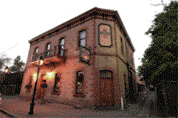 British Hotel - Accommodation NT 3