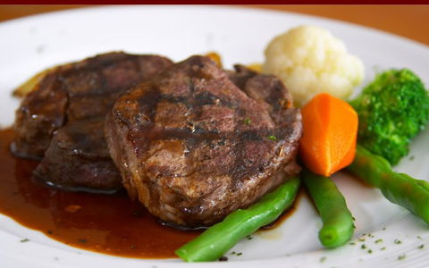R. G. Mcgees Hotel Restaurant - Accommodation NT 0