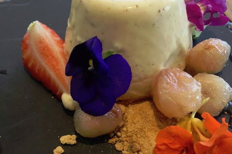 MRepublic Restaurant, Bar And Lounge - Accommodation NT 2