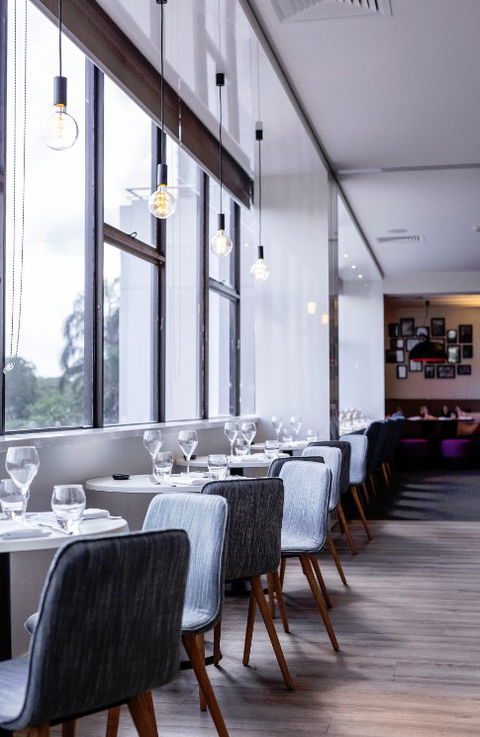 MRepublic Restaurant, Bar And Lounge - Accommodation NT 5