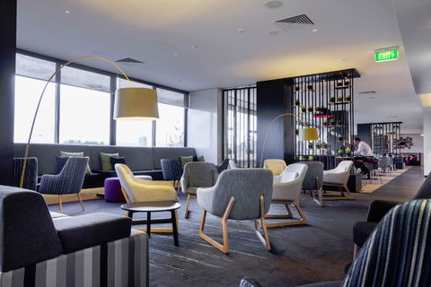 MRepublic Restaurant, Bar And Lounge - Accommodation NT 9