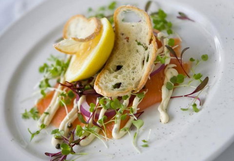 Omeros Bros Seafood Restaurant - Accommodation NT 4