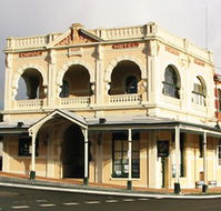 Empire Hotel - Accommodation NT
