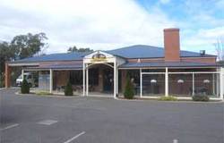 Braidie's Tavern - NT Tourism 1