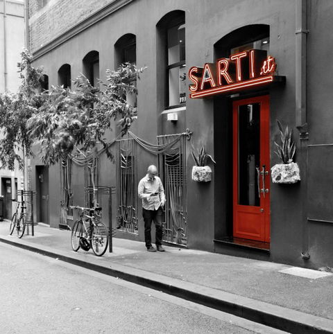 Sarti Restaurant - Accommodation NT 4