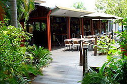 Lizard's Outdoor Bar And Grill - NT Tourism 0