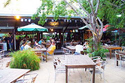 Lizard's Outdoor Bar And Grill - NT Tourism 2