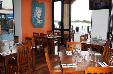 Athenia Restaurant & Bar - Accommodation NT 2