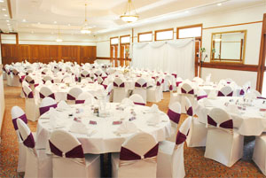 The Grand Hotel - Accommodation NT 3
