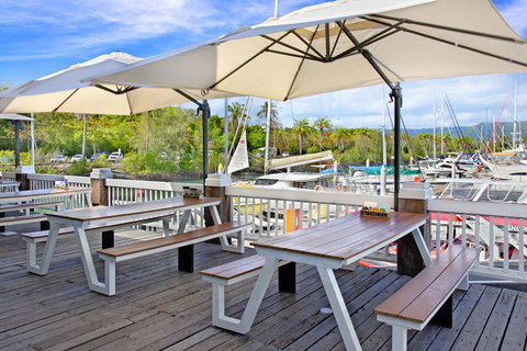 Hemingway's Brewery Port Douglas - Accommodation NT 0