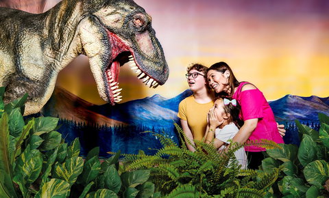Meet The Dinosaurs At Scitech - NT Tourism 0