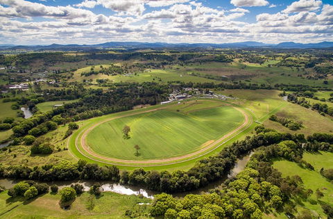 The O’Brien Electrical And Plumbing Lismore Cup - Accommodation NT 0