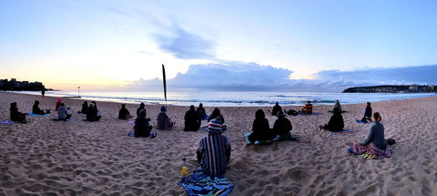 Making Meditation Mainstream: Free Beach Meditation Session South Manly - Accommodation NT 0